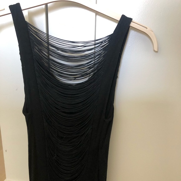 Soft blank blouse with intricate detail - Picture 2 of 2